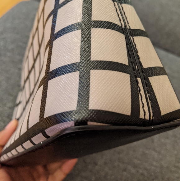 Windowpane Pattern Crossbody Bag - Picture 8 of 8